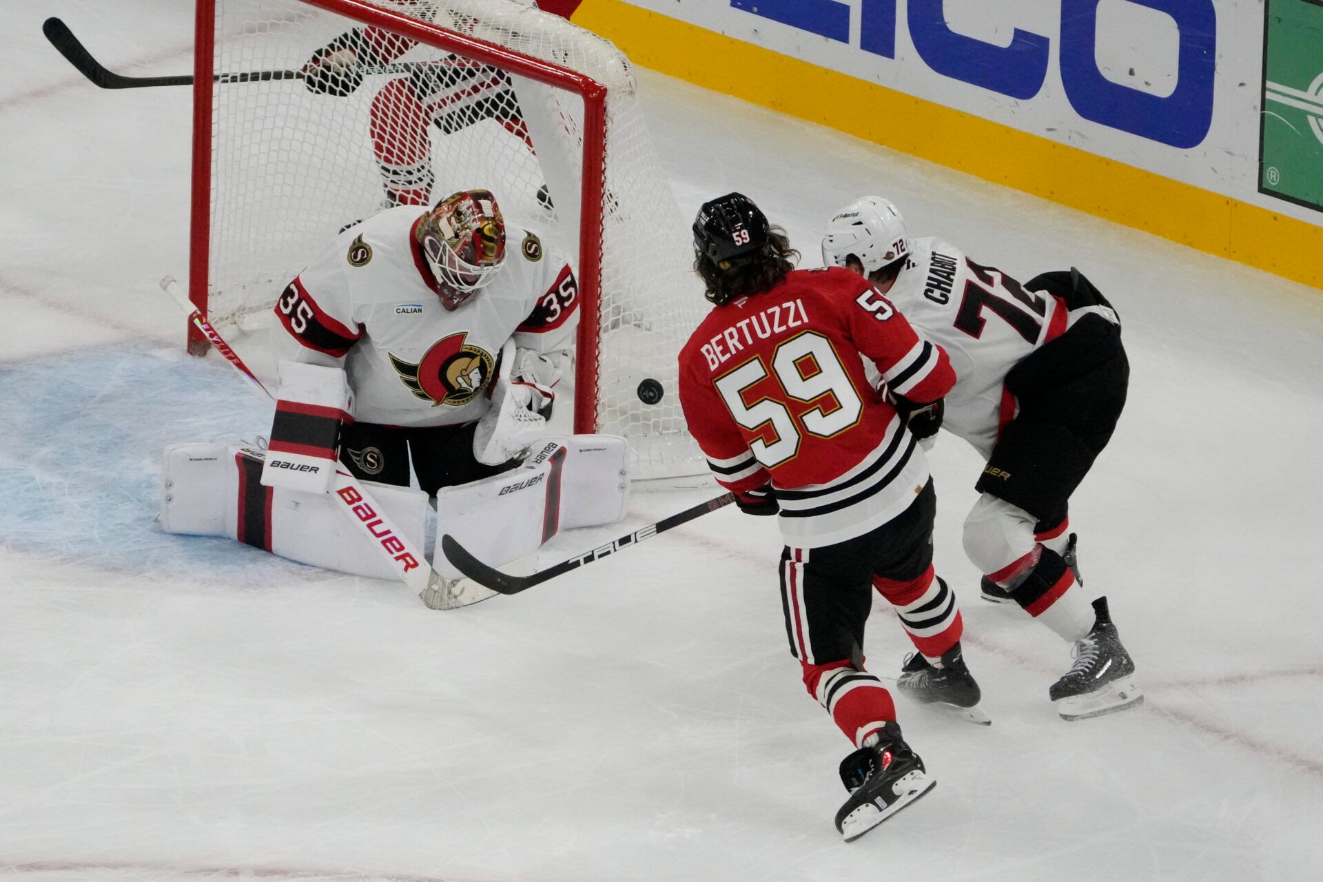 Ottawa Senators goaltender Linus Ullmark (35) makes a save on Chicago Blackhawks left wing Tyler Bertuzzi (59) during the second period at United Center.