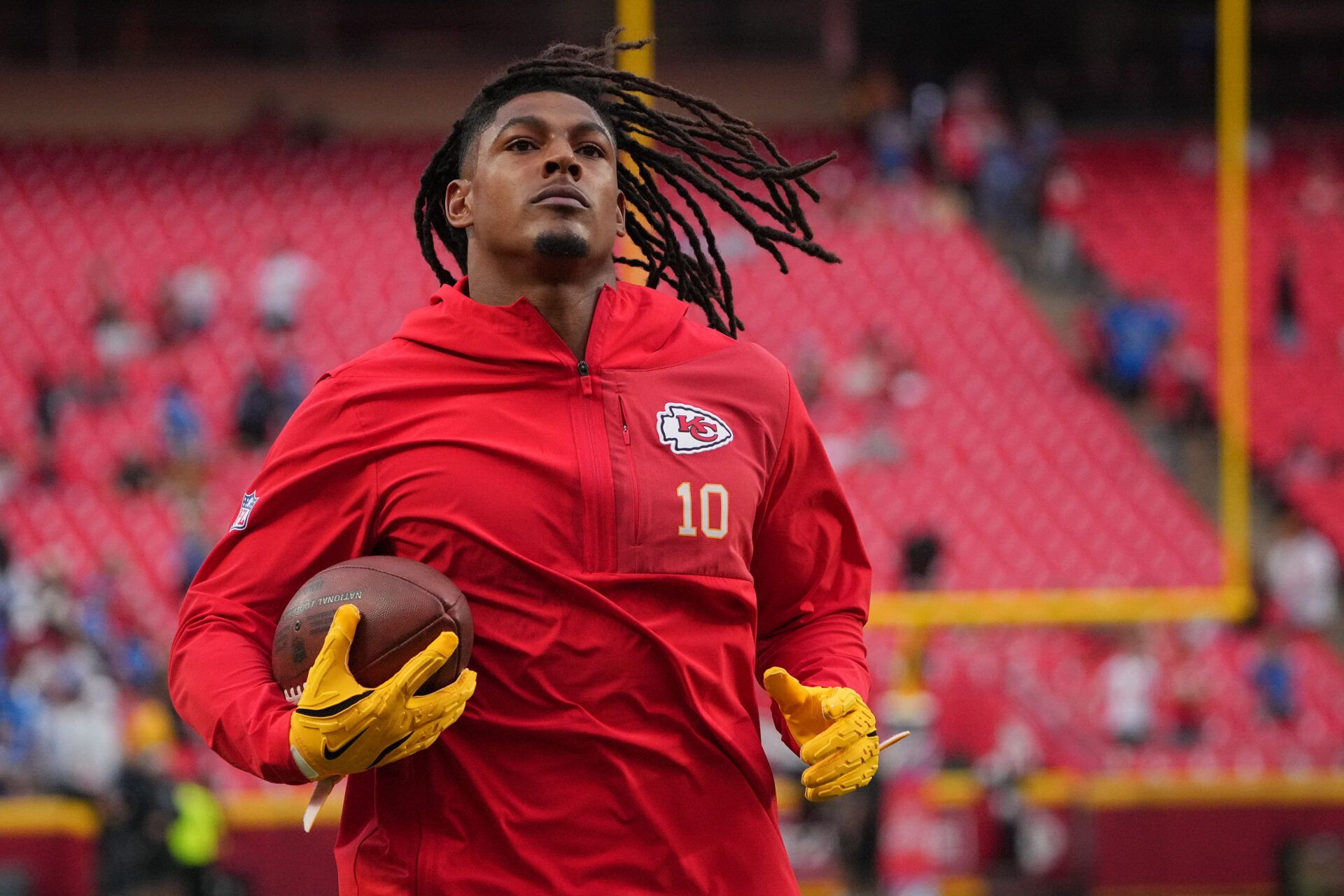 Kansas City Chiefs running back Isiah Pacheco (10) practices before the game against the Detroit Lions at GEHA Field at Arrowhead Stadium.