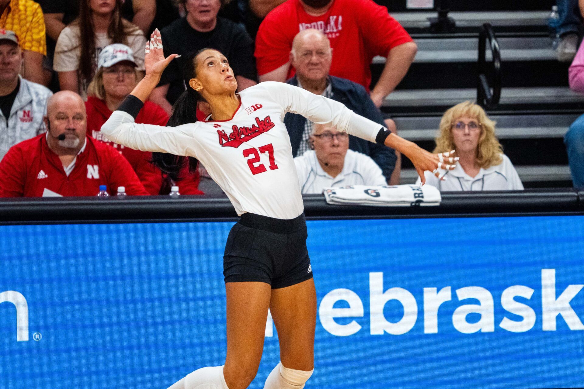 Nebraska Cornhuskers outside hitter Harper Murray (27) attacks against the Illinois Fighting Illini during the third set at Bob Devaney Sports Center.
