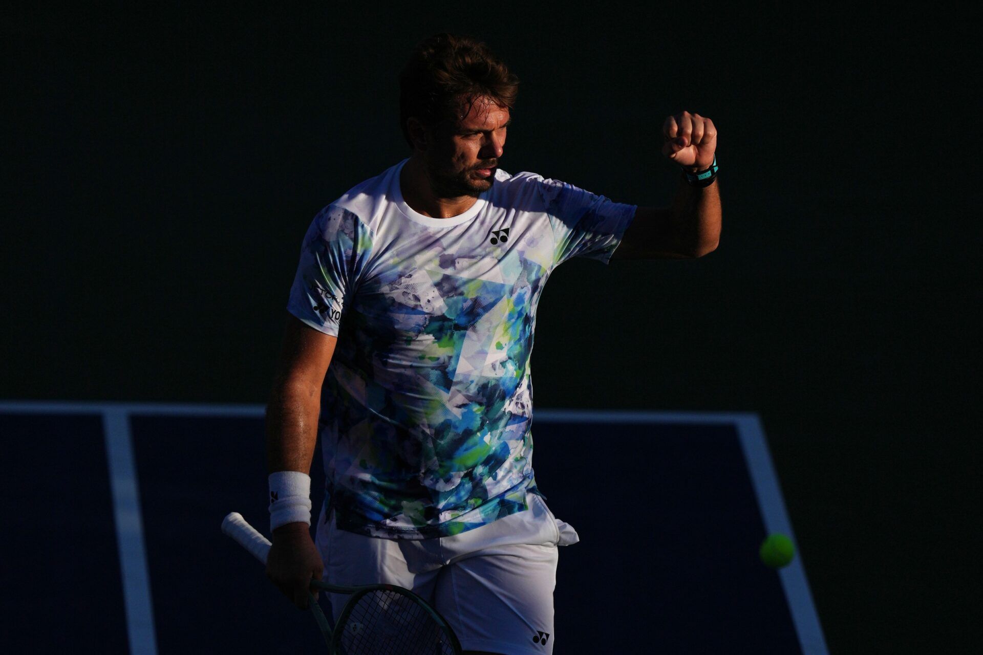 Wawrinka in action