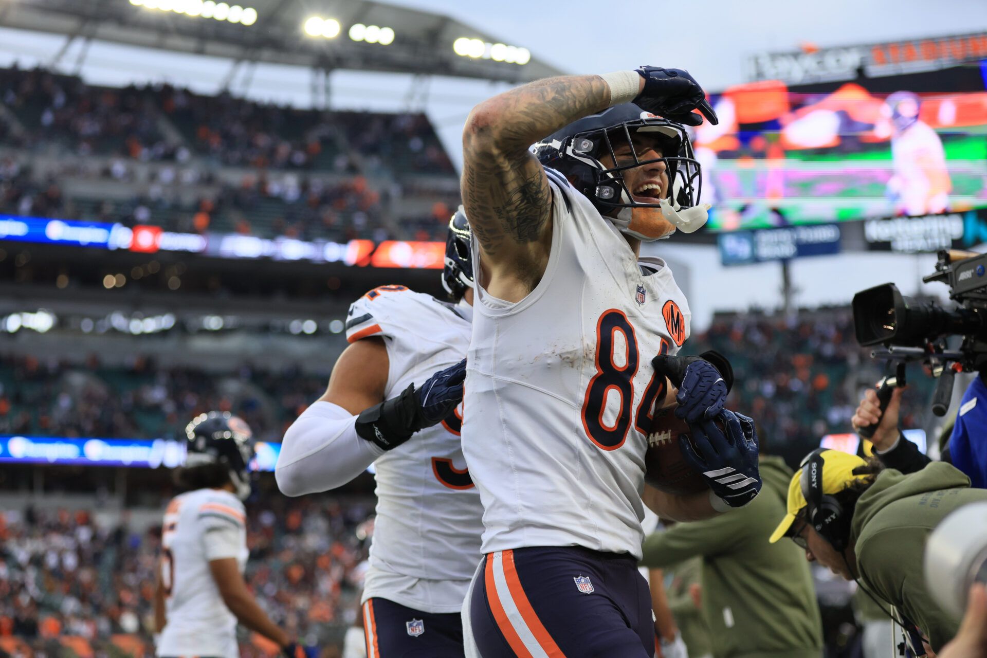 Chicago Bears tight end Colston Loveland (84) celebrates after scoring a touchdown against the Cincinnati Bengals during the fourth quarter at Paycor Stadium.