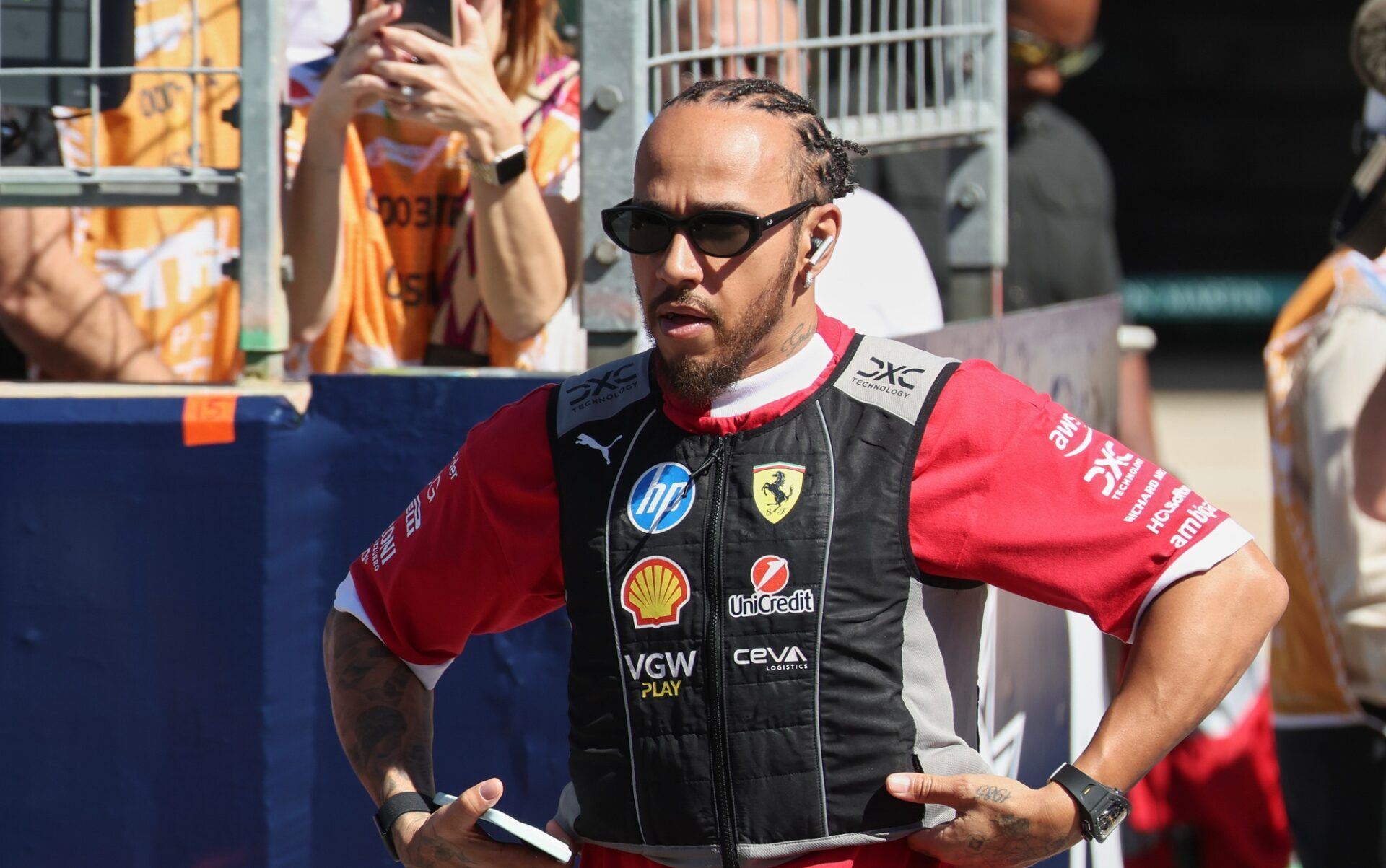 Austin, TX, USA; Scuderia Ferrari HP driver Lewis Hamilton (44) of Team Great Britain at the driversÕ parade at Circuit of The Americas Austin.