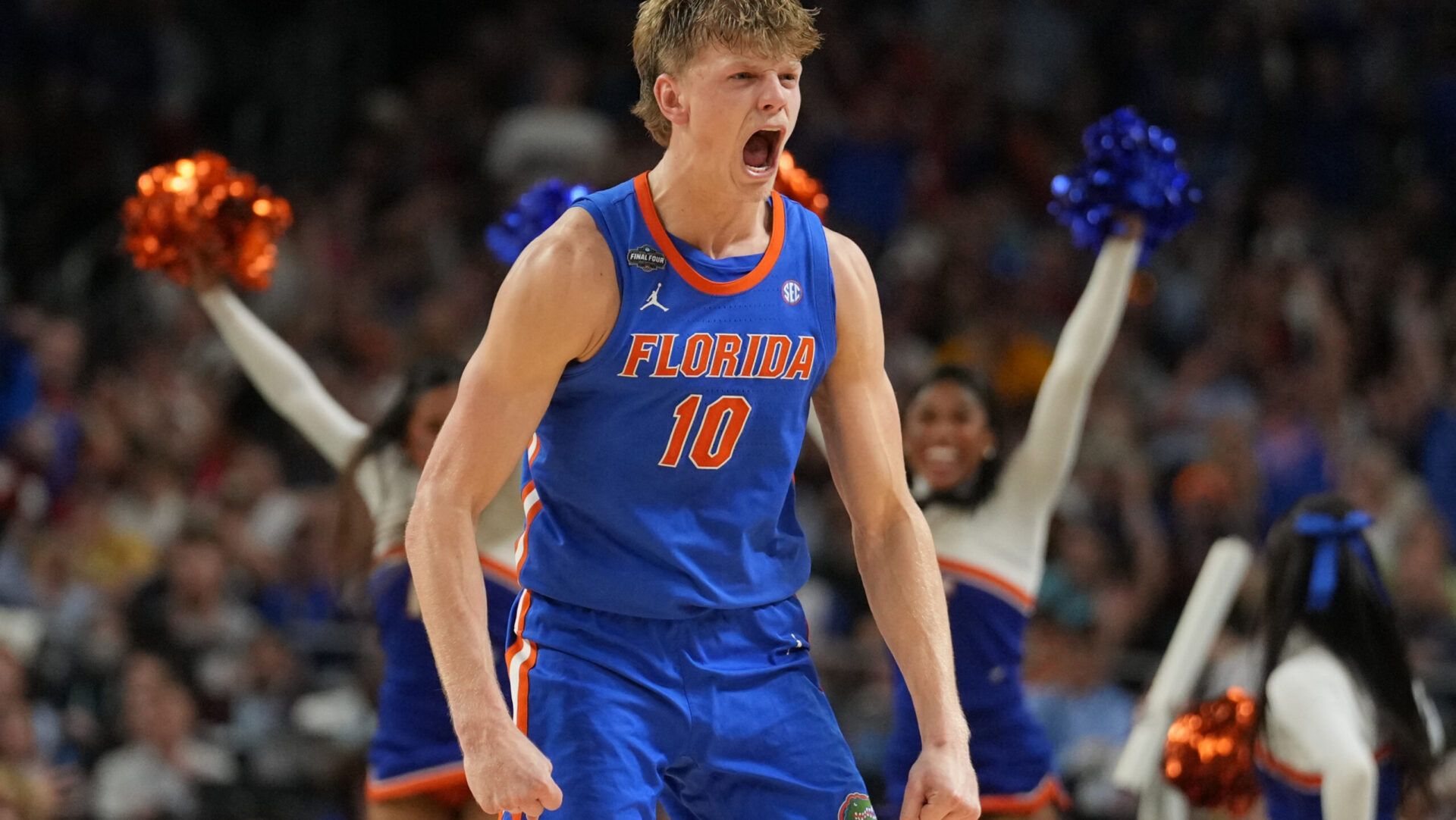 Florida Gators forward Thomas Haugh (10) celebrates against the Auburn Tigers in the semifinals of the men's Final Four of the 2025 NCAA Tournament at the Alamodome.