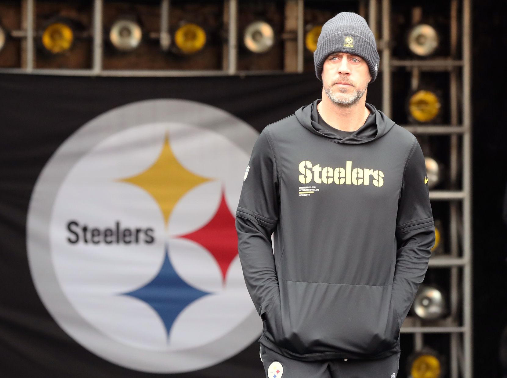 Pittsburgh Steelers quarterback Aaron Rodgers (8) takes the field to warm up before the game against the Indianapolis Colts at Acrisure Stadium.