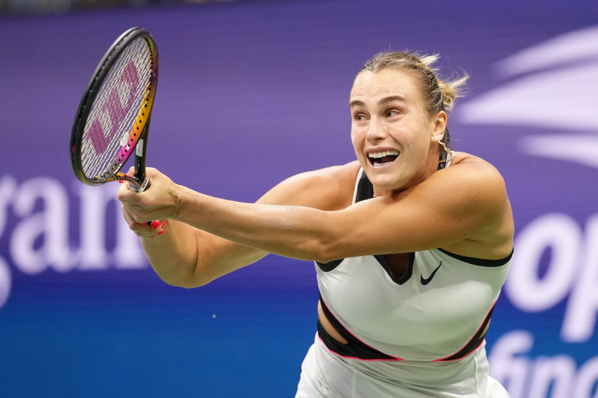 Aryna Sabalenka hits a backhand against Amanda Anisimova (USA) (not pictured) in the women's singles final of the 2025 US Open tennis championships at Billie Jean King National Tennis Center.