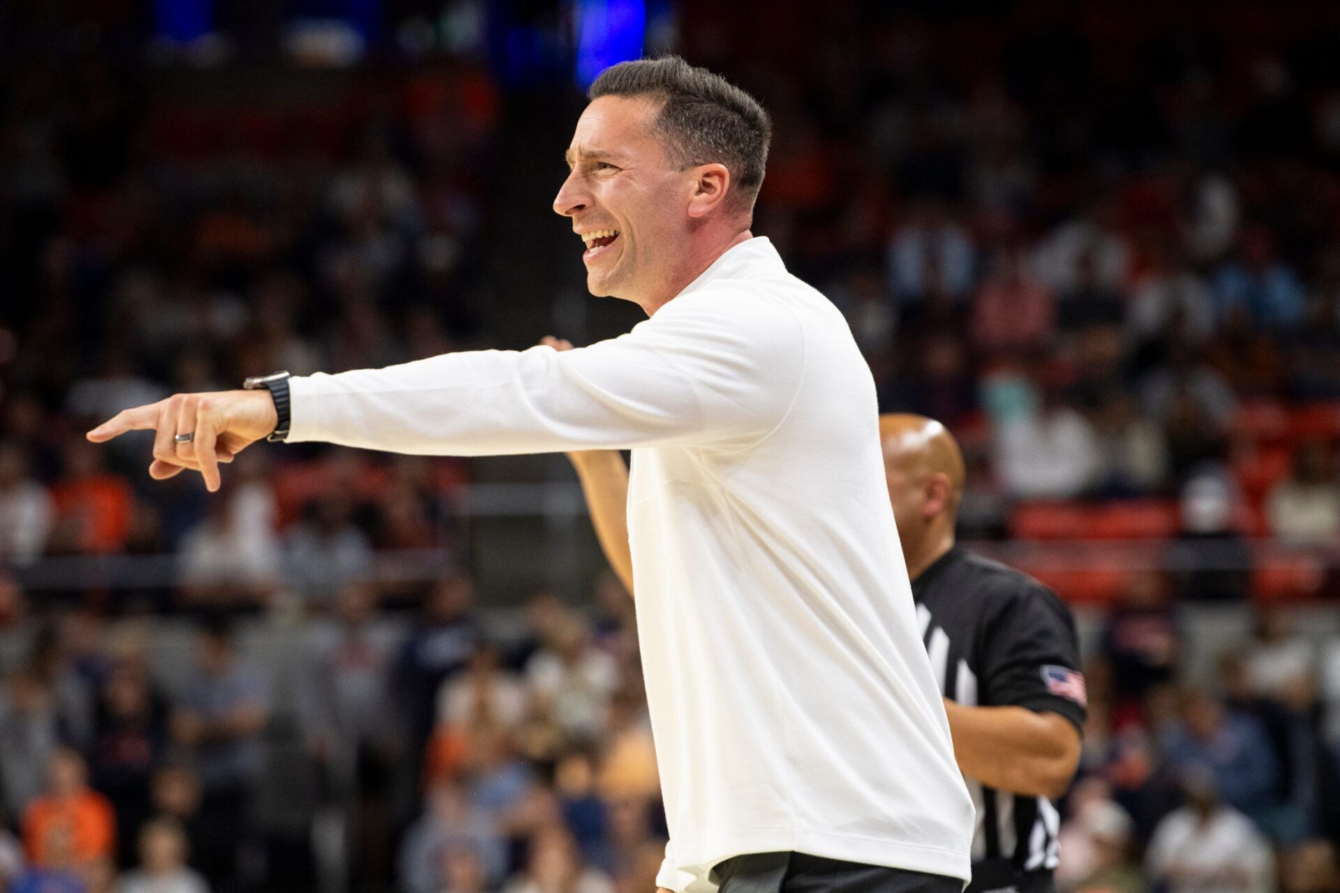 Auburn Tigers head coach Steven Pearl talks with his team as the Auburn Tigers take on Bethune-Cookman Wildcats at Neville Arena in Auburn, Ala. on Monday, Nov. 3, 2025.