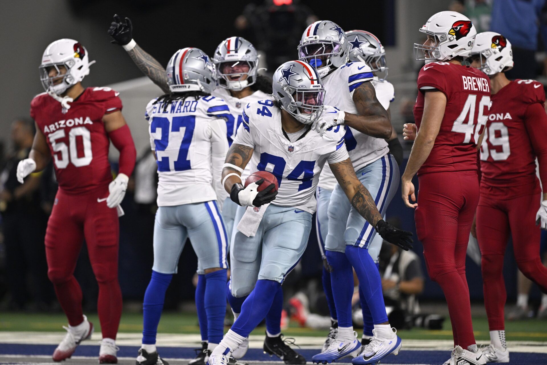 Prayers Pour In for Marshawn Kneeland and His Family As Cowboys Announce  DE's Death