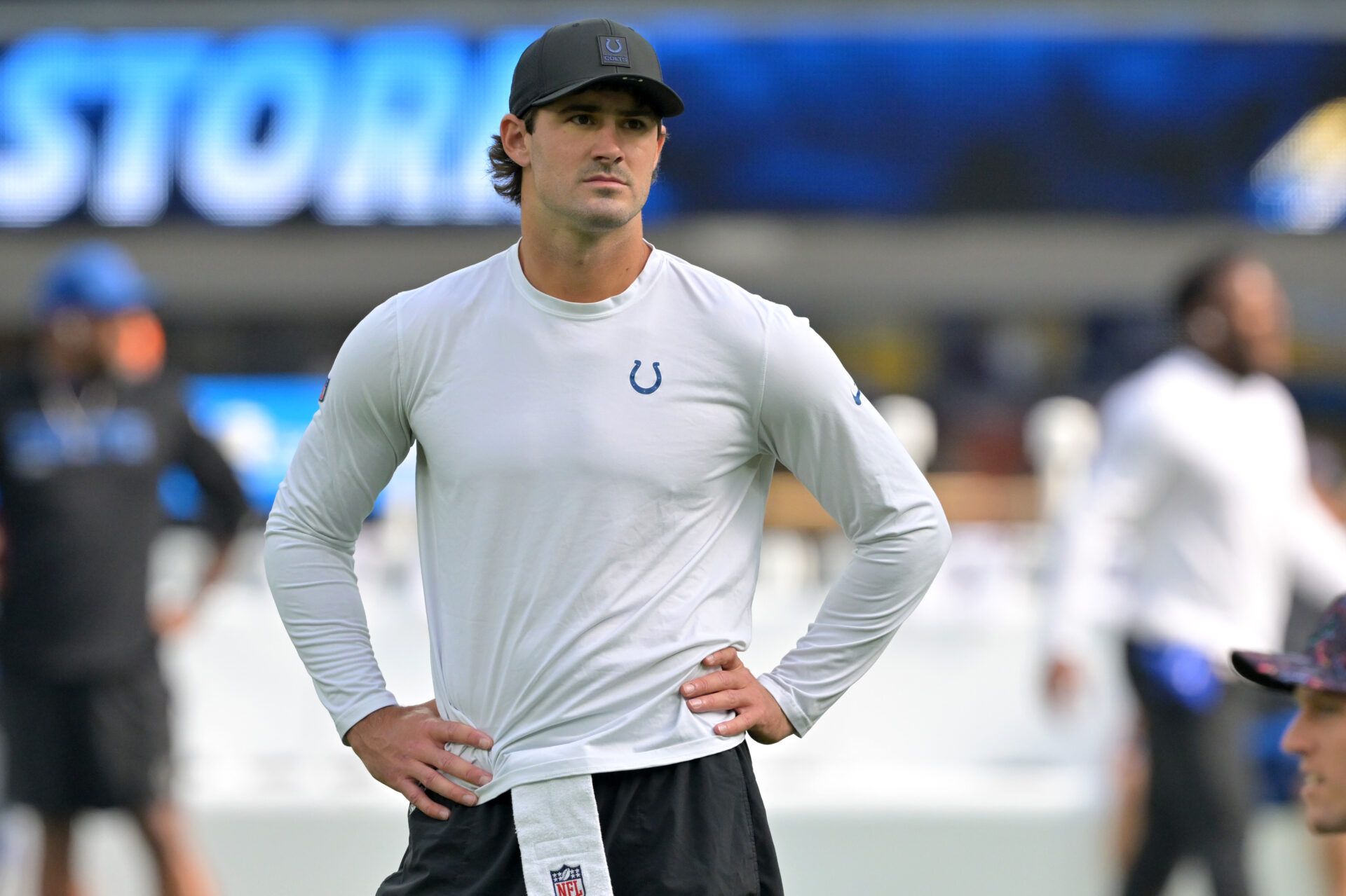 Indianapolis Colts quarterback Daniel Jones (17) warms up prior to the game against the Los Angeles Chargers at SoFi Stadium.