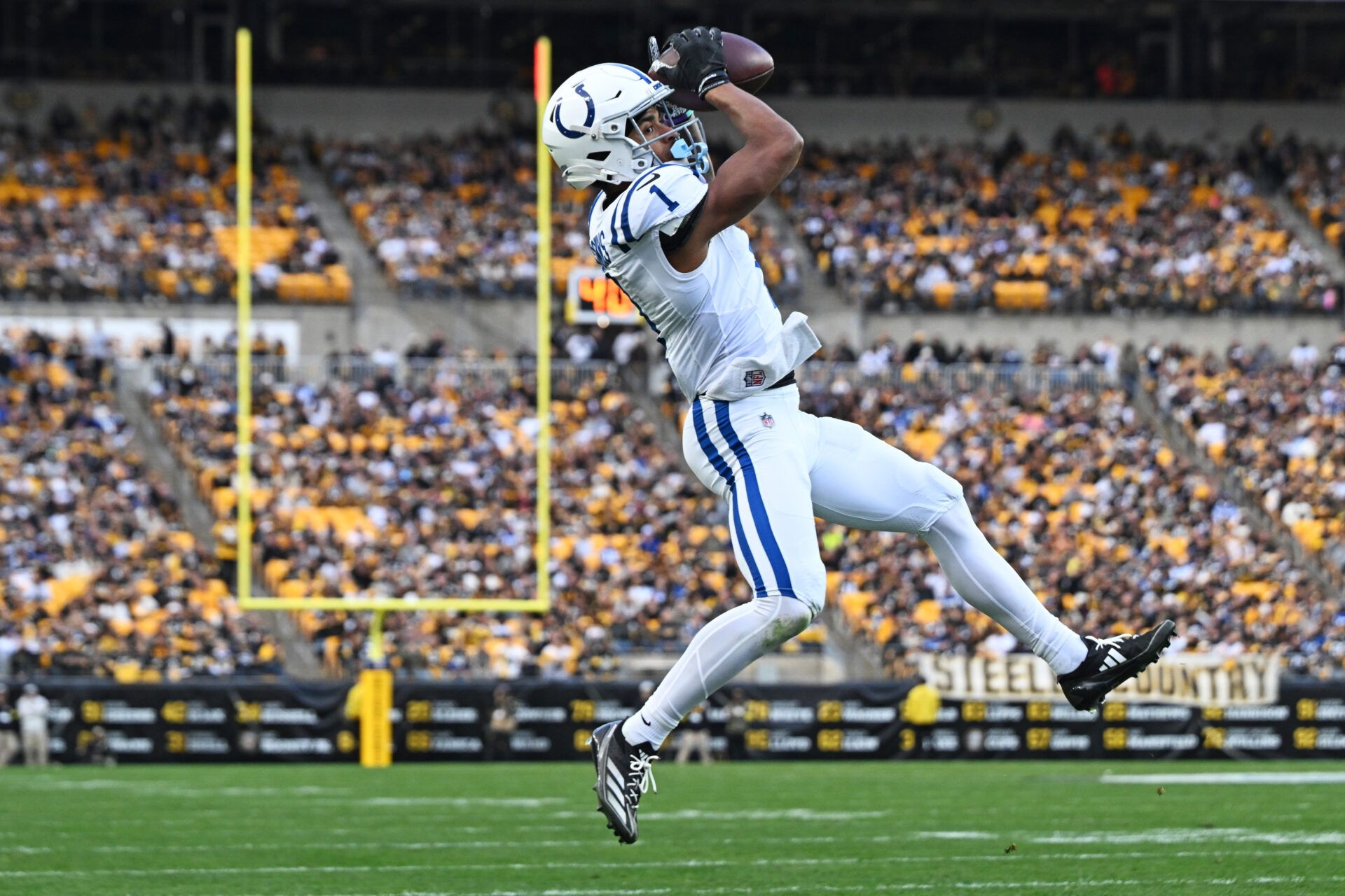 Indianapolis Colts wide receiver Josh Downs (1) catches a touchdown pass during the fourth quarter against the Pittsburgh Steelers at Acrisure Stadium.