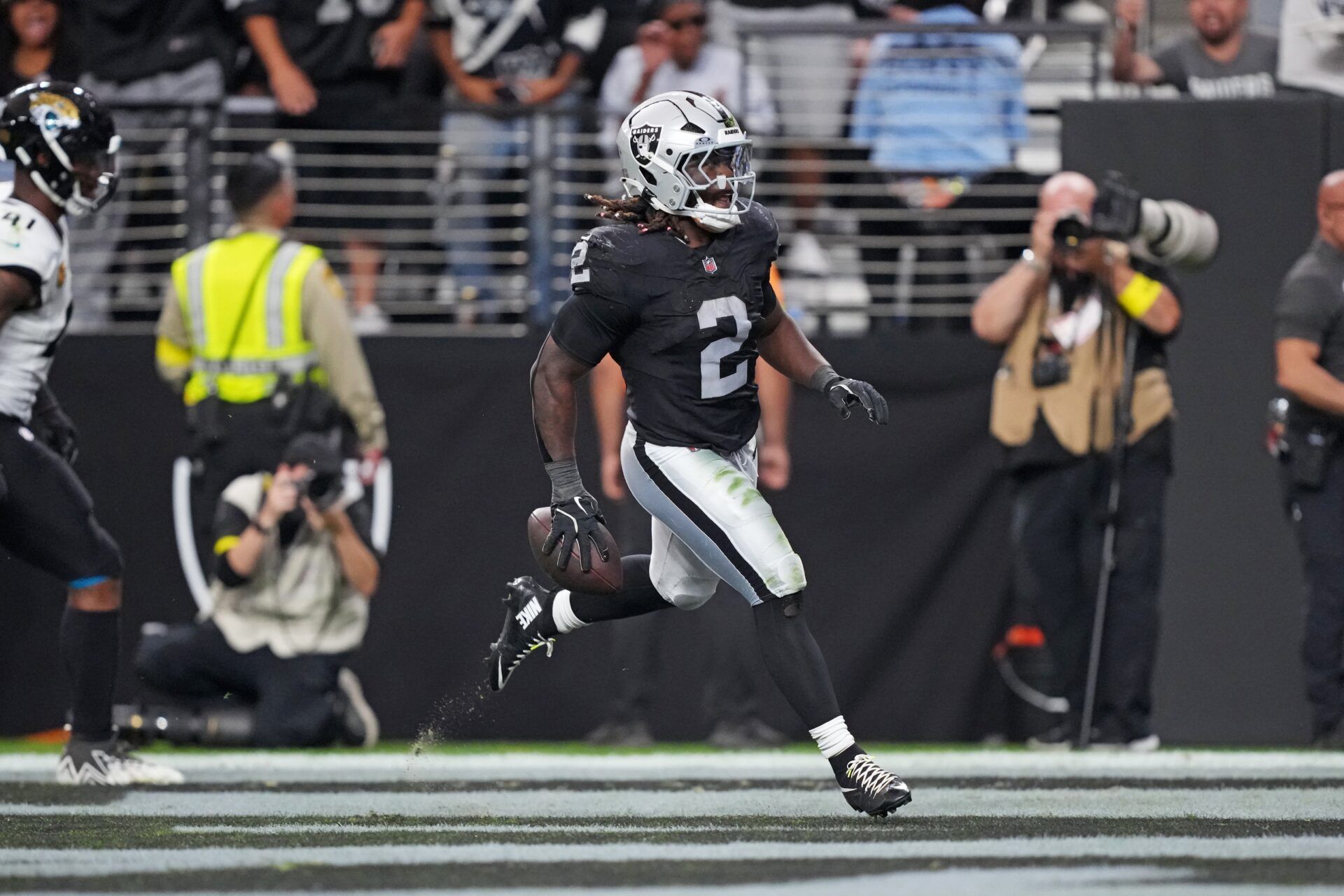 Las Vegas Raiders running back Ashton Jeanty (2) celebrates after scoring a touchdown during the second half against the Jacksonville Jaguars at Allegiant Stadium.