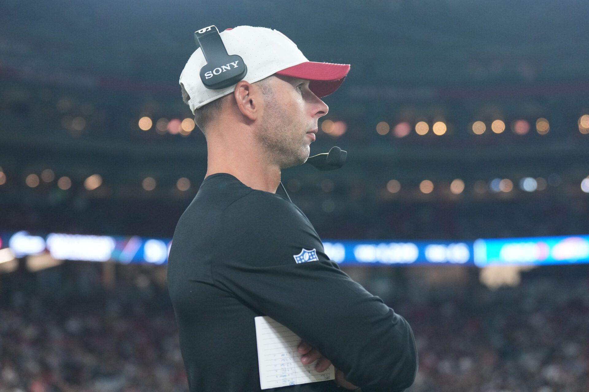 Arizona Cardinals head coach Jonathan Gannon looks on against the Las Vegas Raiders during the second half at State Farm Stadium.
