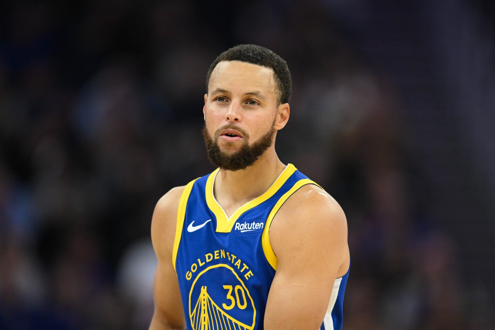 Golden State Warriors guard Stephen Curry (30) looks on against the Phoenix Suns in the second quarter at Chase Center.