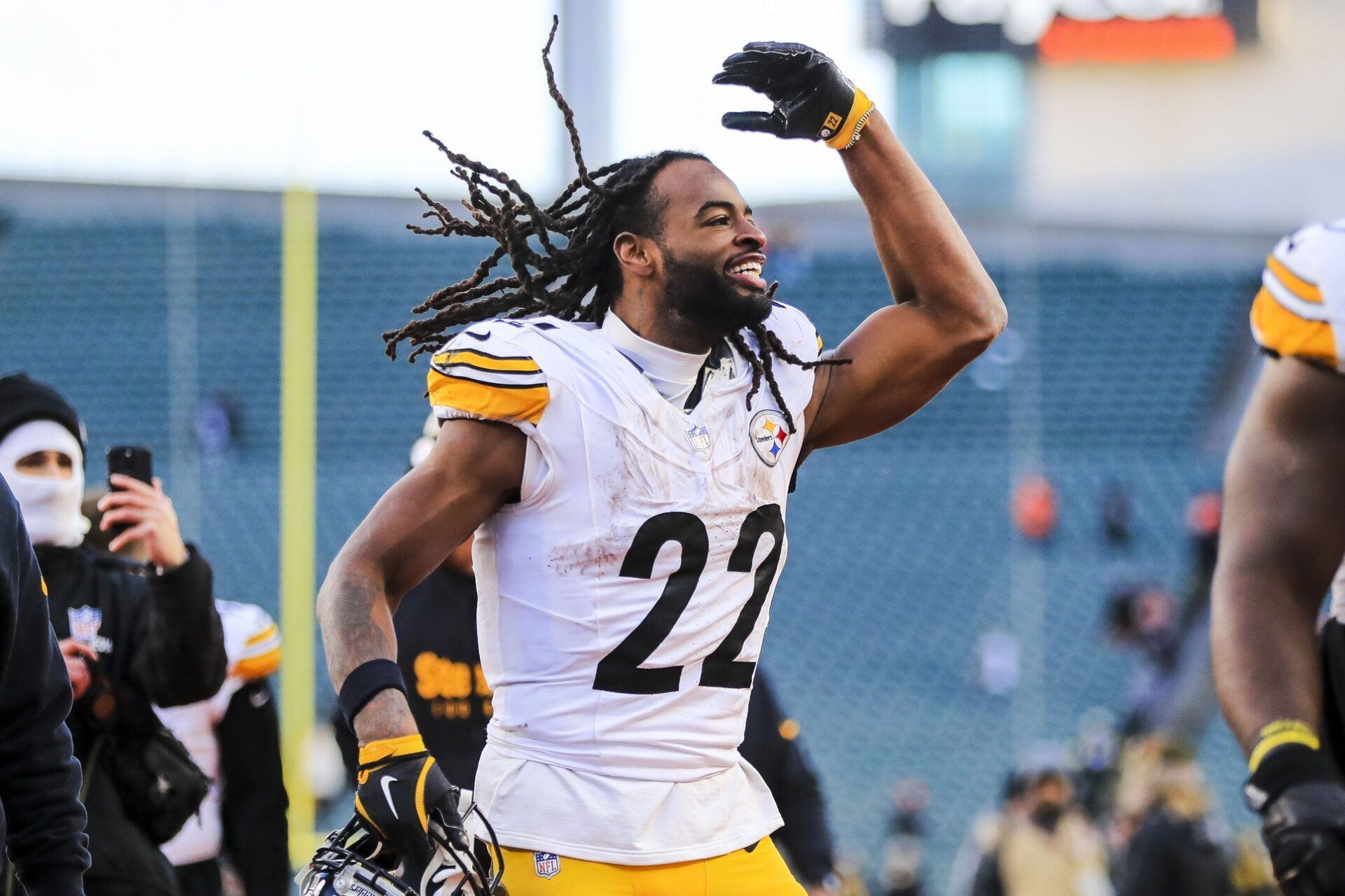 Pittsburgh Steelers running back Najee Harris (22) reacts after the victory over the Cincinnati Bengals at Paycor Stadium.