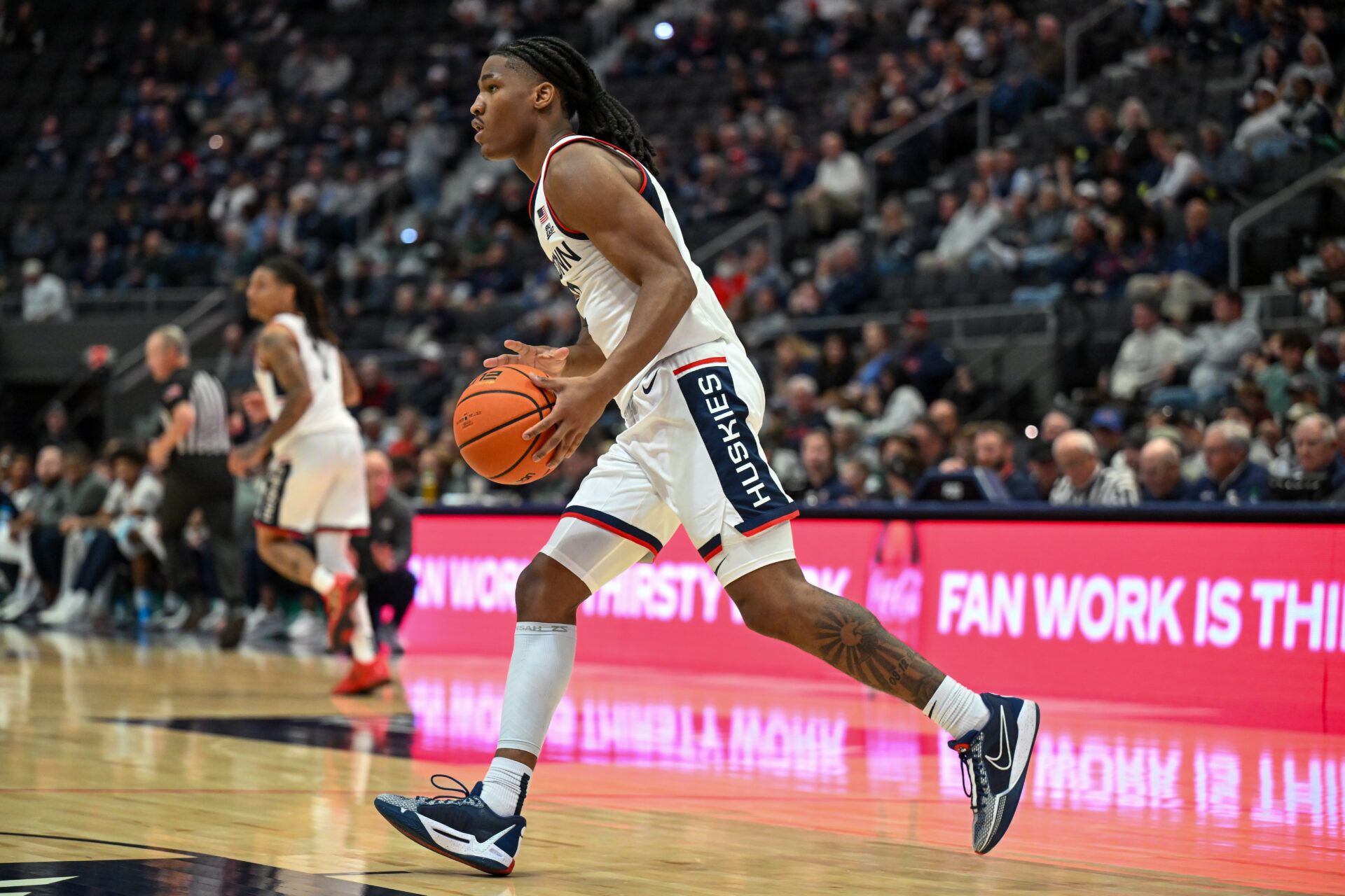Connecticut Huskies guard Silas Demary Jr. (2) dribbles the ball during the second half against the Michigan State Spartans at PeoplesBank Arena.
