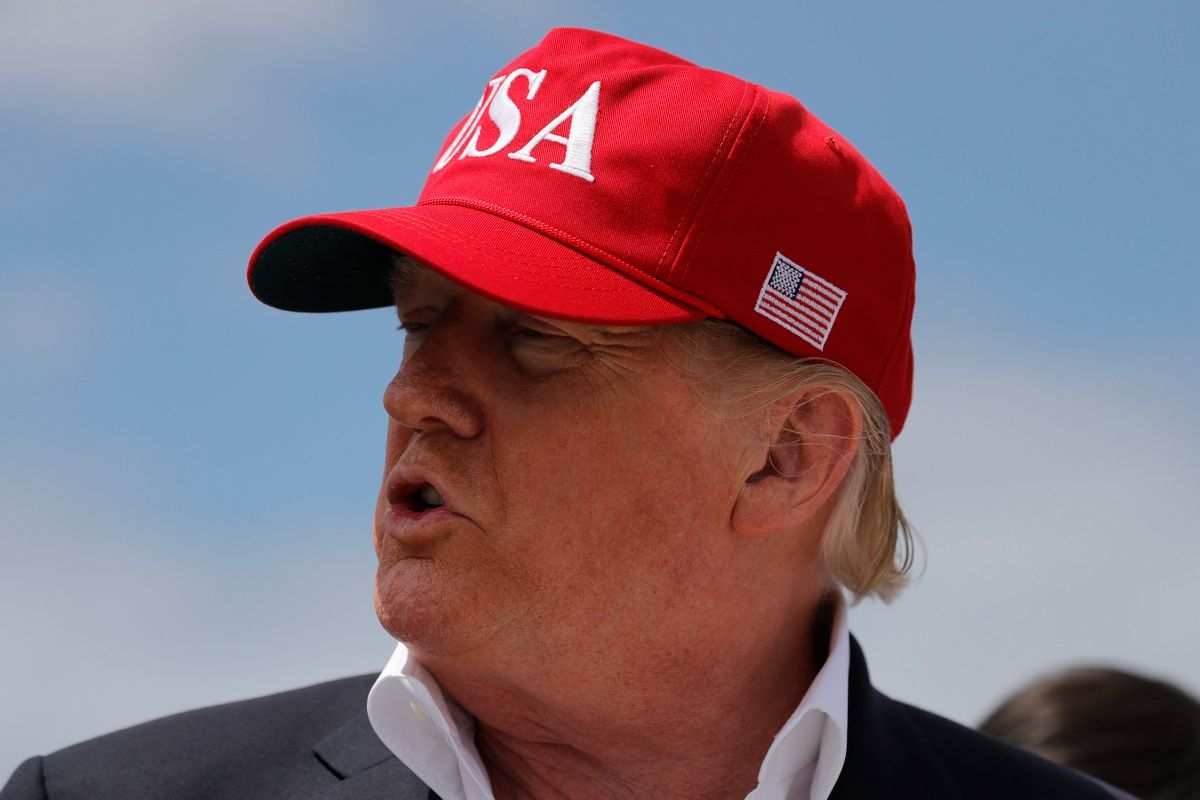 President Donald J.Trump visited a portion of the southeast shore of Lake Okeechobee on Friday, March 29, 2019. He discussed infrastructure improvements and environmental concerns faced by Floridians. Florida Gov. Ron DeSantis, Senators Marco Rubio and Rick Scott were also among the representatives participating in the tour. 

Fnp 032919 Rr Trump 020