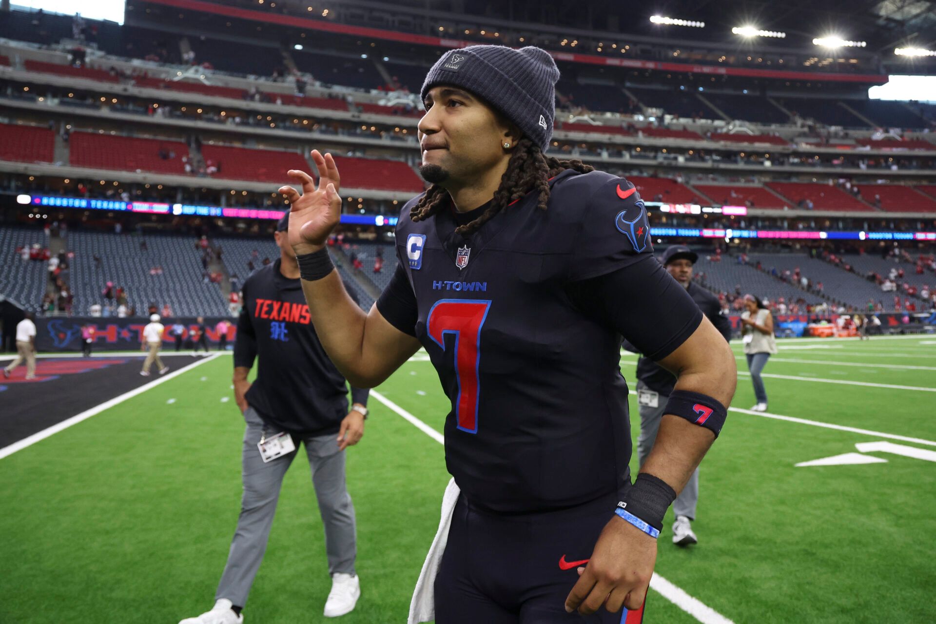 Houston Texans quarterback C.J. Stroud (7) jogs off the field after the game against the San Francisco 49ers at NRG Stadium.