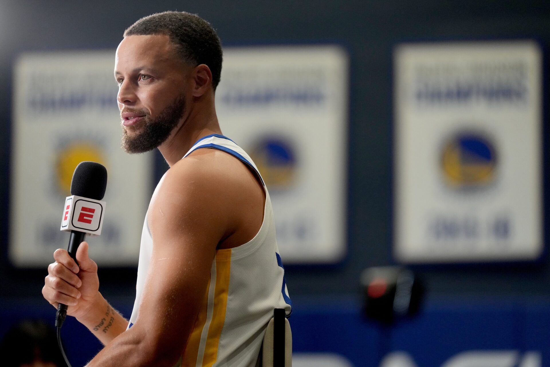 Golden State Warriors guard Stephen Curry (30) is interviewed during Media Day at the Chase Center.