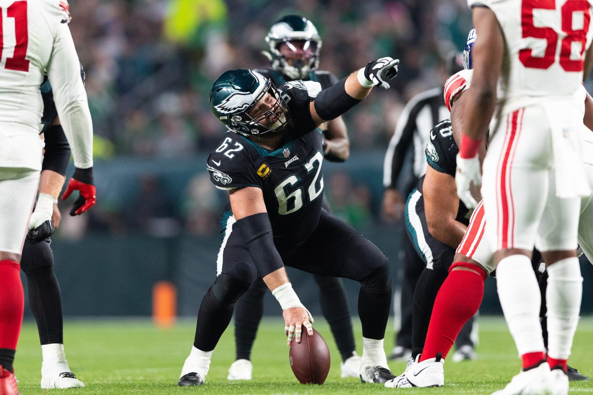 Philadelphia Eagles center Jason Kelce (62) plays against the New York Giants during the third quarter at Lincoln Financial Field.
