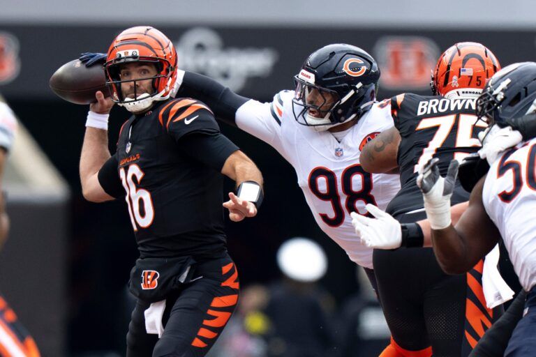 Chicago Bears defensive lineman Montez Sweat (98) deflects a pass attempt by Cincinnati Bengals quarterback Joe Flacco (16) in the second quarter of the NFL football game between Chicago Bears and Cincinnati Bengals at Paycor Stadium in Cincinnati on Nov. 2, 2025.