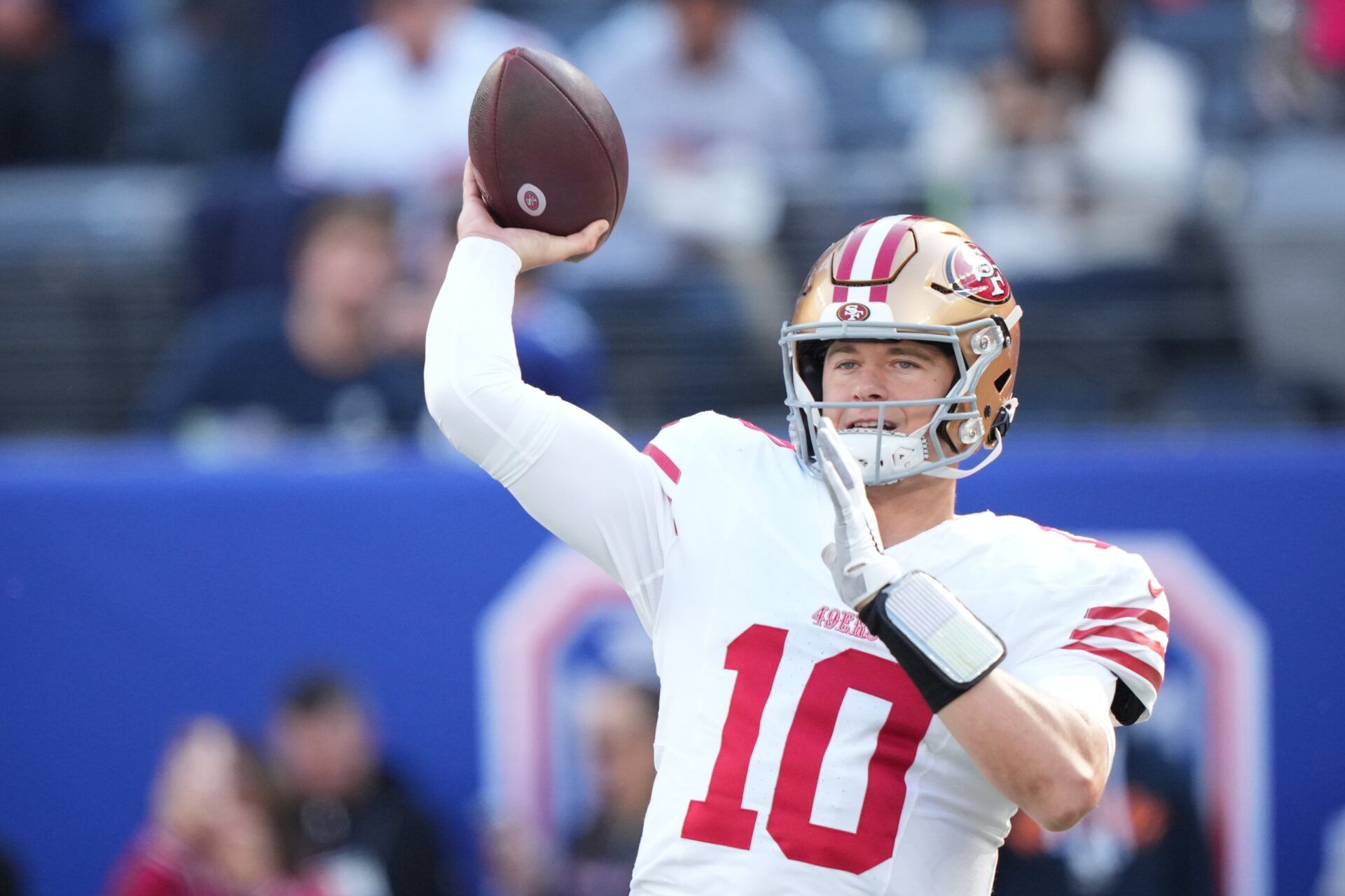 San Francisco 49ers quarterback Mac Jones (10) warms up prior to a game against the New York Giants at MetLife Stadium.