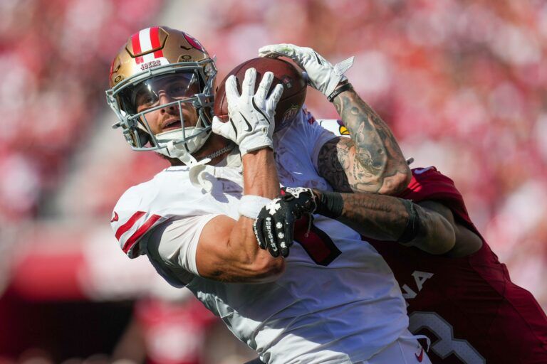 San Francisco 49ers wide receiver Ricky Pearsall (1) makes a catch against the Arizona Cardinals during the second half at Levi's Stadium.