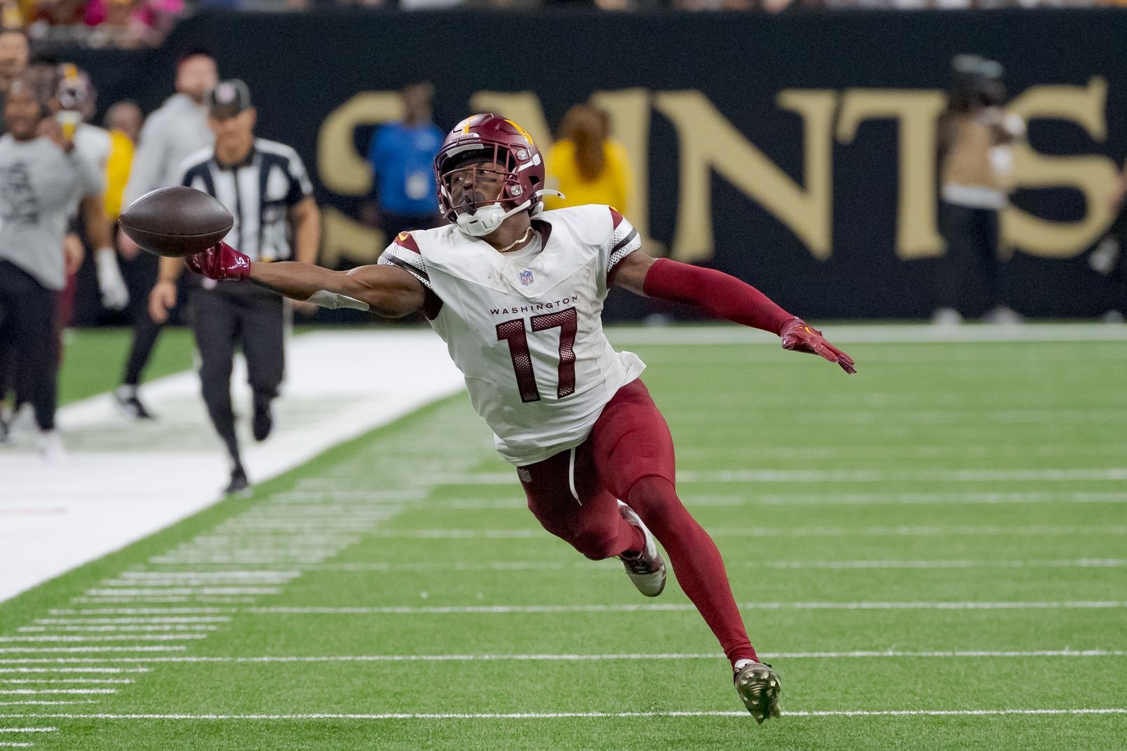 Washington Commanders wide receiver Terry McLaurin (17) misses a catch during the second half against the New Orleans Saints at Caesars Superdome.