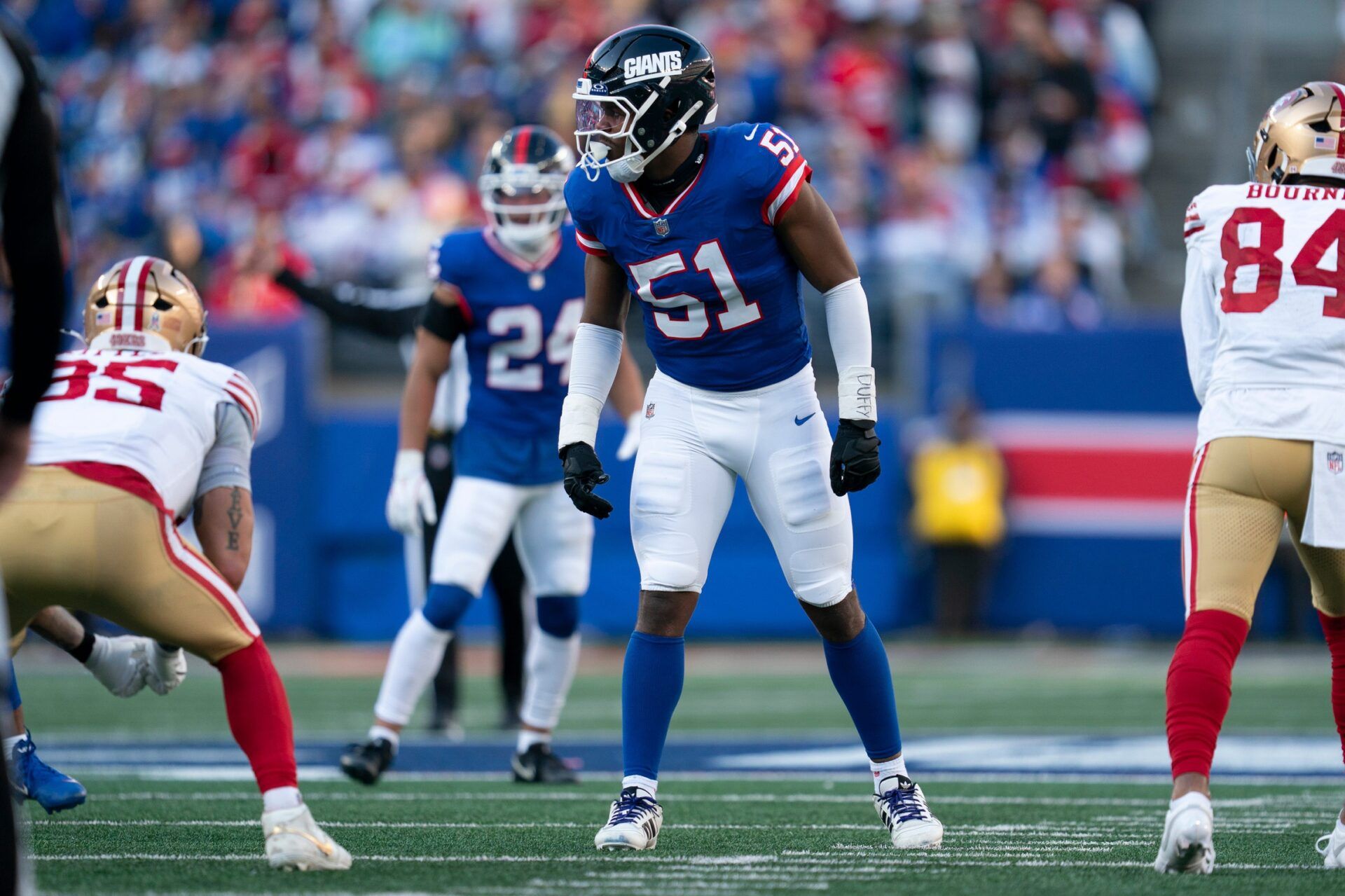 New York Giants linebacker Abdul Carter (51) gets ready for a play during a week 9 game between New York Giants and San Francisco 49ers at MetLife Stadium on Sunday, Nov. 2, 2025.