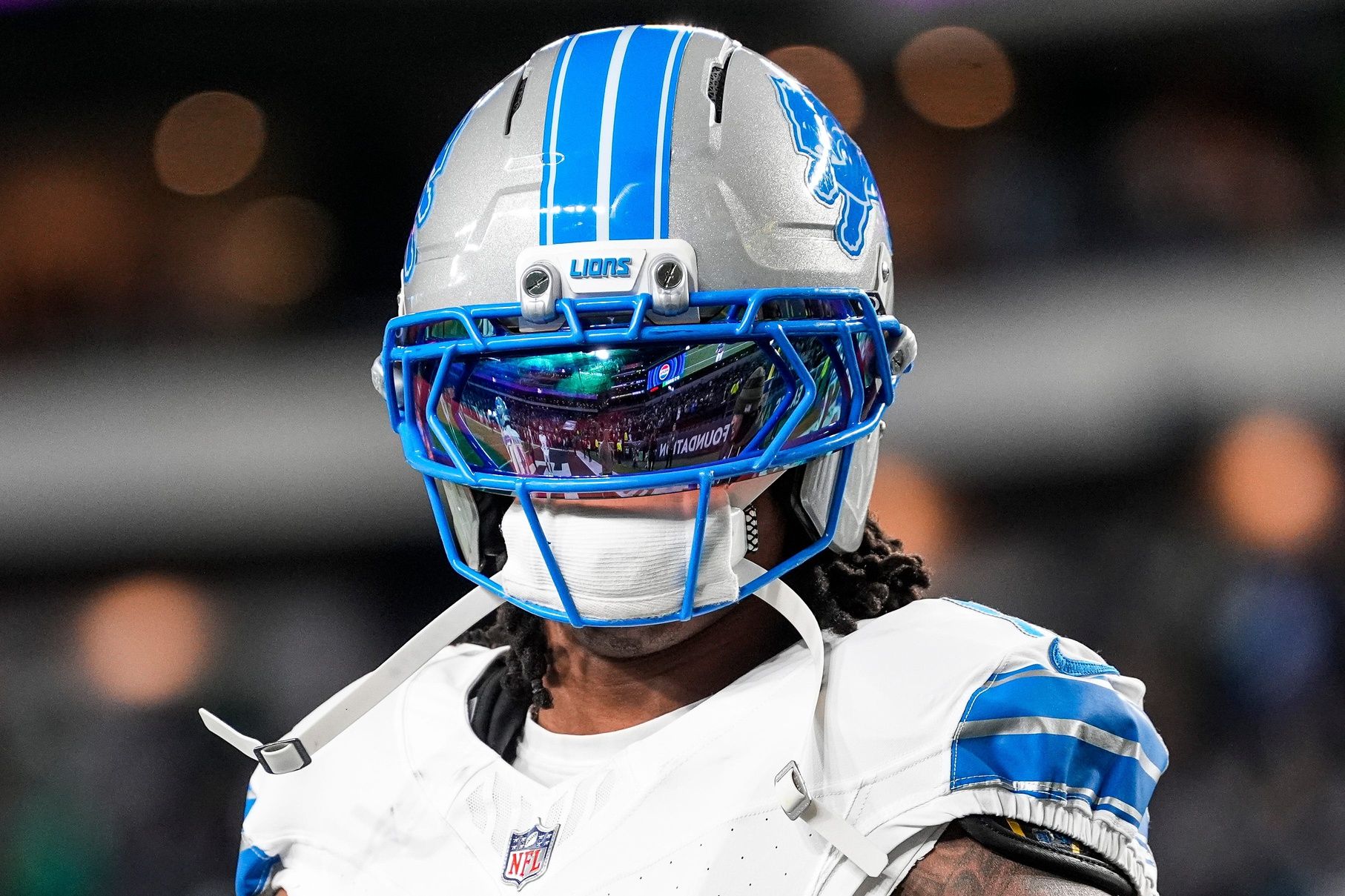 Detroit Lions running back Jahmyr Gibbs (0) looks on during warmup ahead of the Philadelphia Eagles game at Lincoln Financial Field in Philadelphia on Sunday, November 16, 2025.