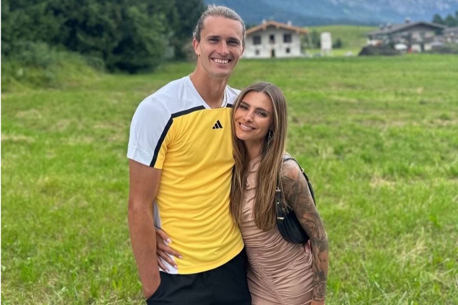 Image Source: Instagram/ @sophiathomalla