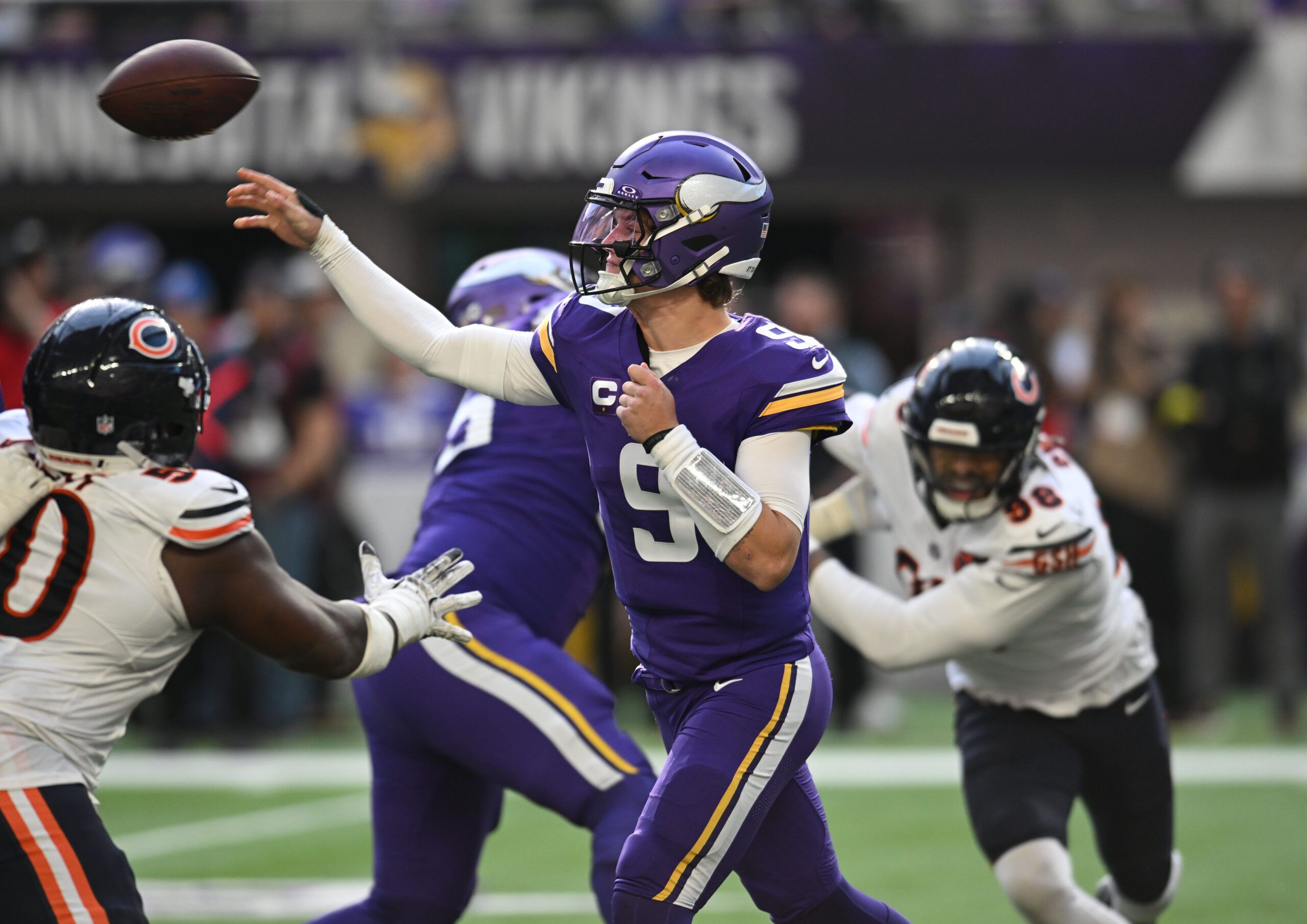 3 Key Reasons Why the Vikings Lost a Winnable NFC North Game Against the  Bears