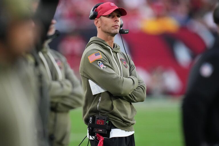 Arizona Cardinals head coach Jonathan Gannon watches from the sidelines as his team plays the San Francisco 49ers at State Farm Stadium in Glendale on Nov. 16, 2025.