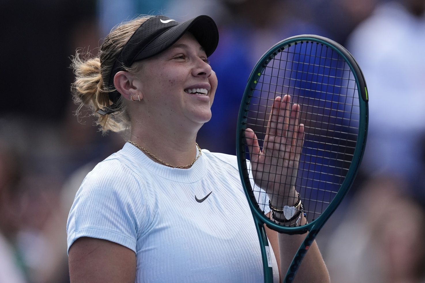 Amanda Anisimova (USA) reacts after defeating Emma Navarro (not pictured) in their semi-final match at Sobeys Stadium.