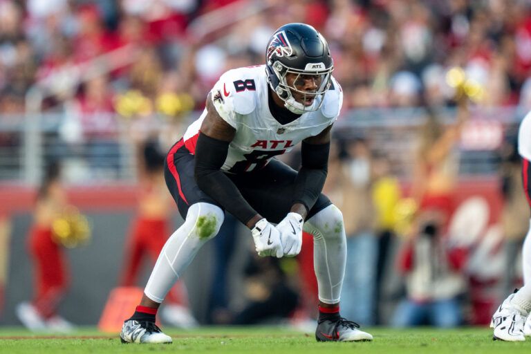 Atlanta Falcons tight end Kyle Pitts (8) during the first quarter against the San Francisco 49ers at Levi's Stadium.