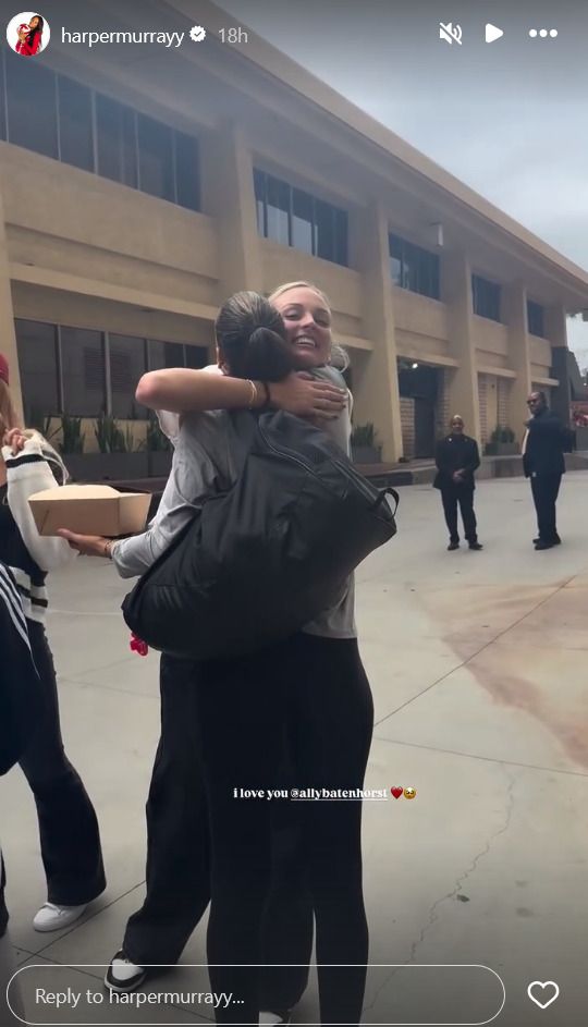 Still taken from Murray's Instagram (source: @harpermurrayy/Instagram)