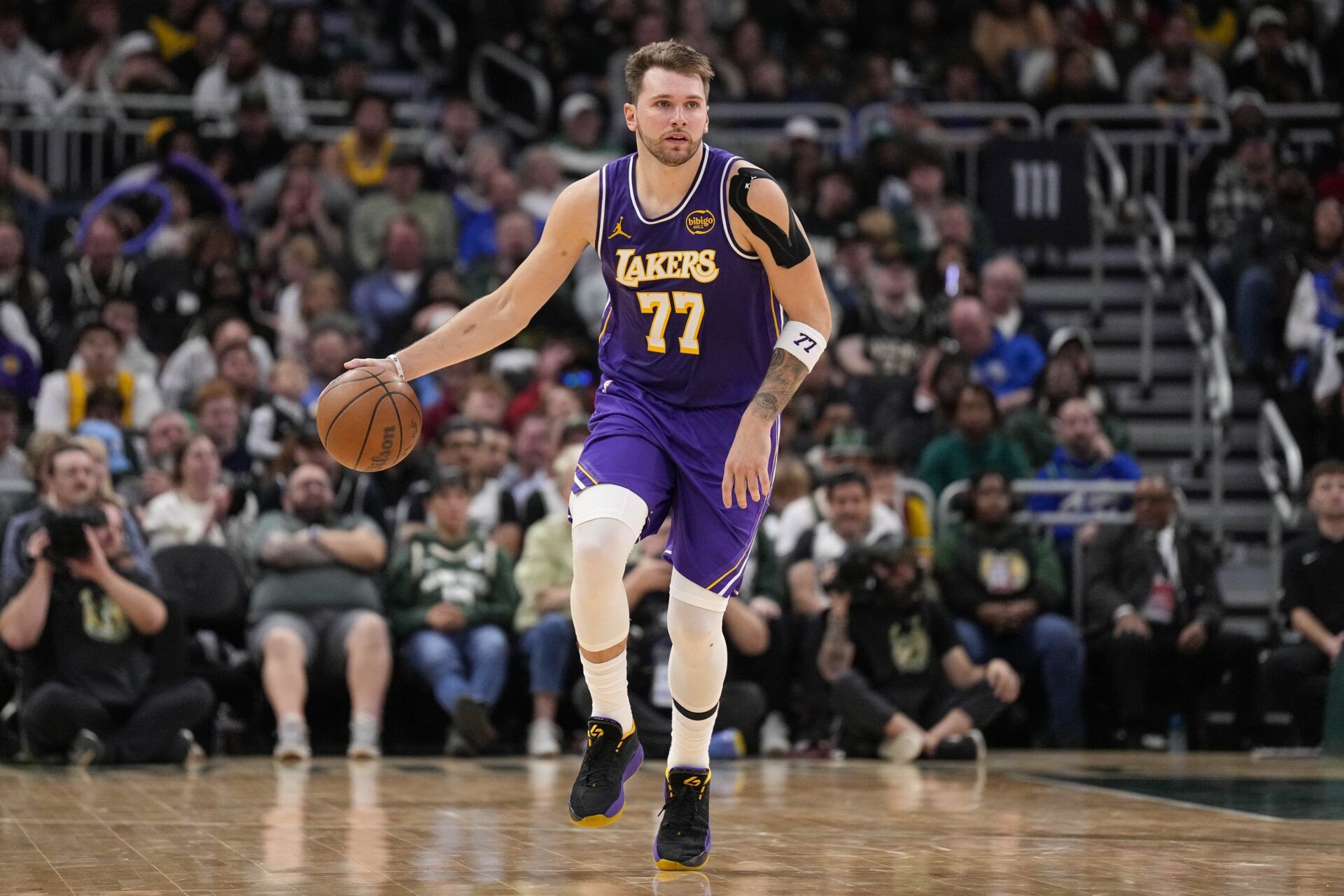 Los Angeles Lakers guard Luka Doncic (77) during the game against the Milwaukee Bucks at Fiserv Forum.