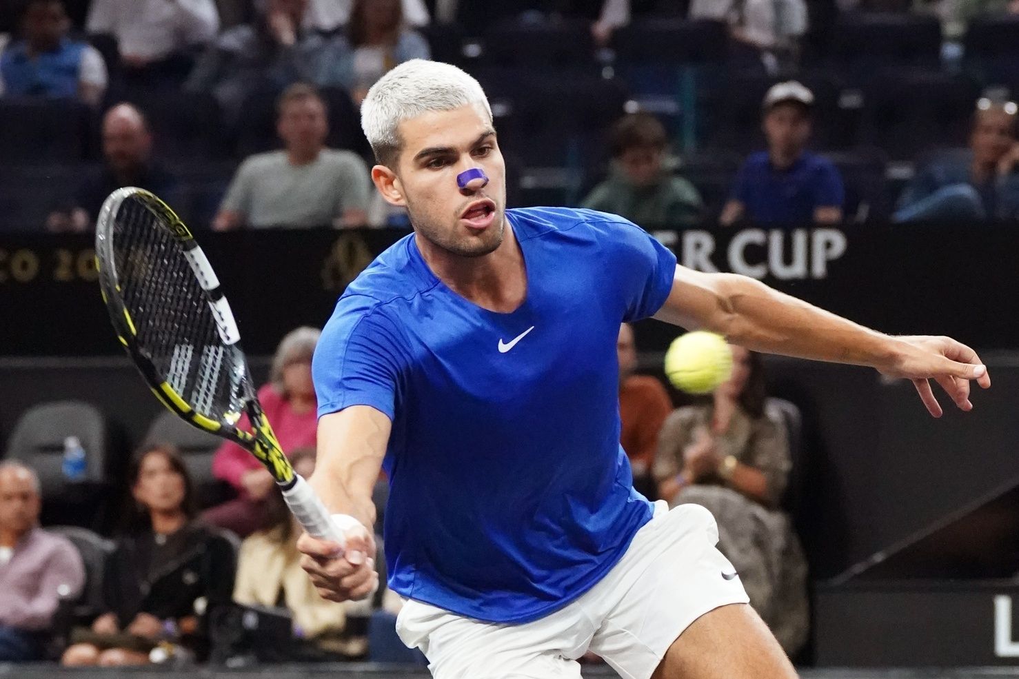 Team Europe player Carlos Alcaraz returns a shot from Team World player Francisco Cerundolo during the Laver Cup at Chase Center.