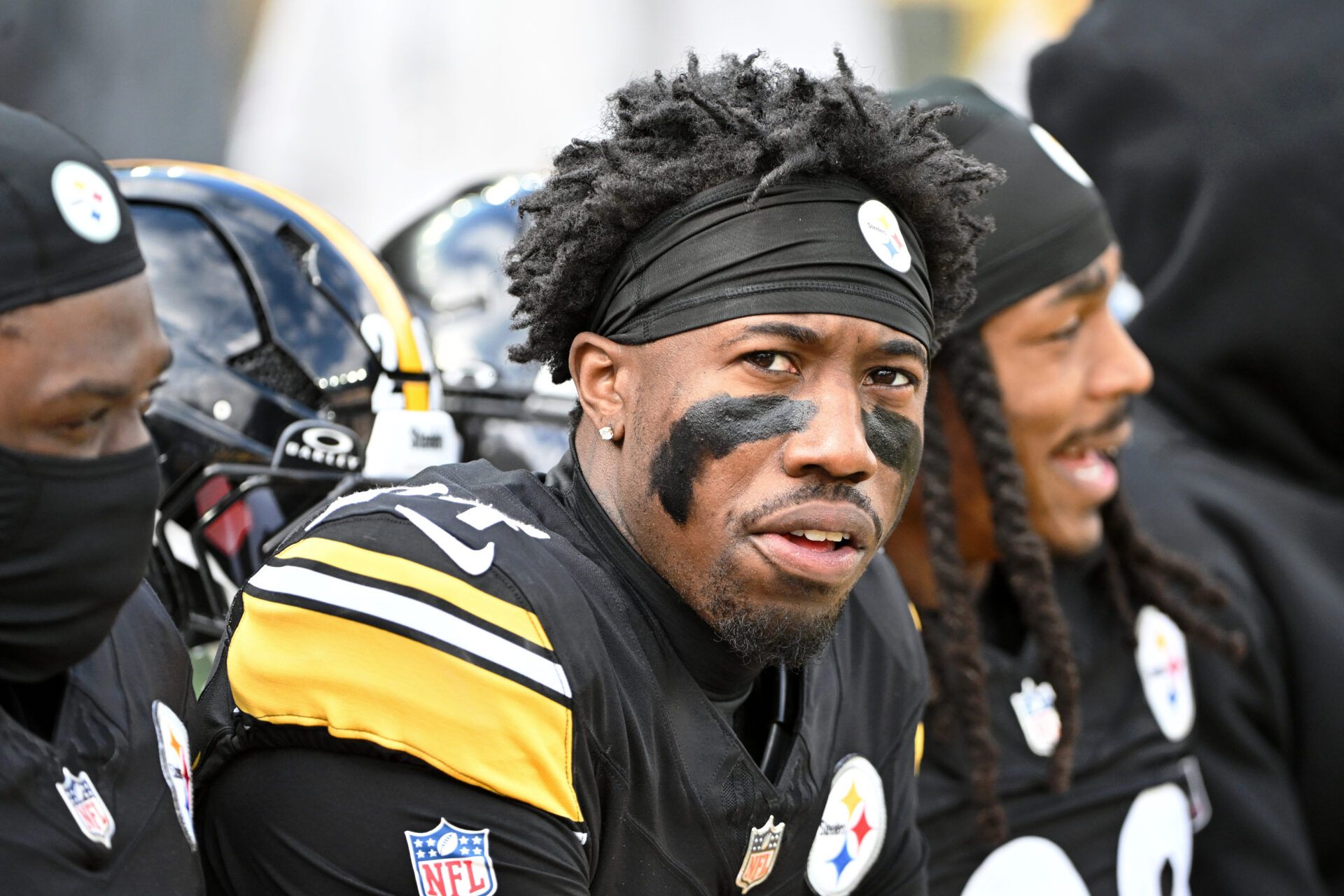 Pittsburgh Steelers cornerback Joey Porter Jr. (24) looks on from the bench before the game against the Cincinnati Bengals at Acrisure Stadium.