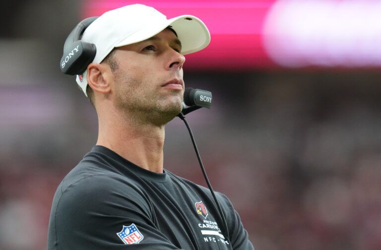 Arizona Cardinals head coach Jonathan Gannon looks on from the sidelines during their game against the Carolina Panthers at State Farm Stadium on Sept 14, 2025.