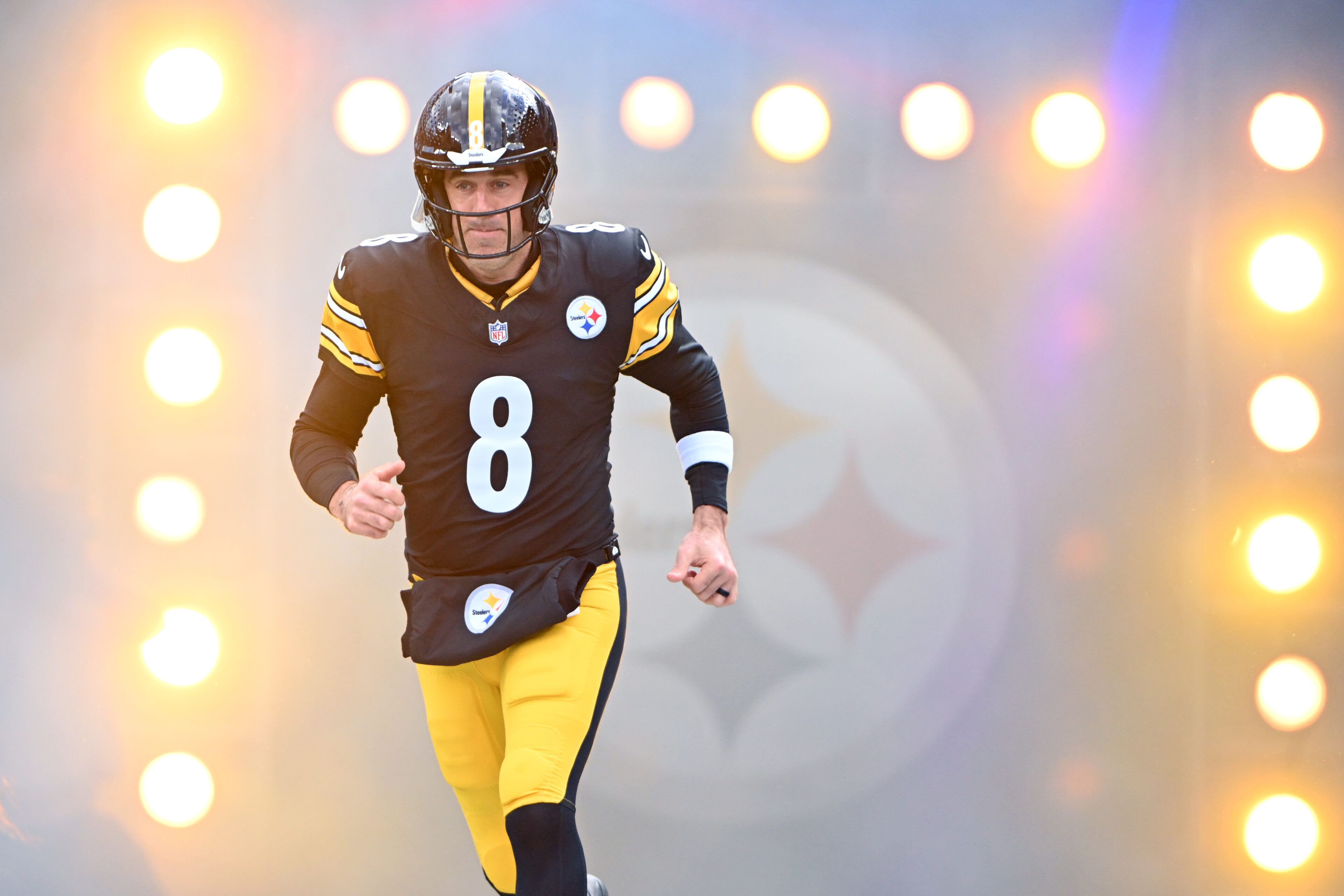Is Aaron Rodgers Playing in Week 12? Steelers Announce QB’s Status for ...