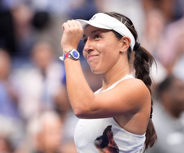 WTA star Jessica Pegula reacts to fellow American Emma Navarro's exciting day at the 2025 Formula 1 Las Vegas Grand Prix with Red Bull's team.