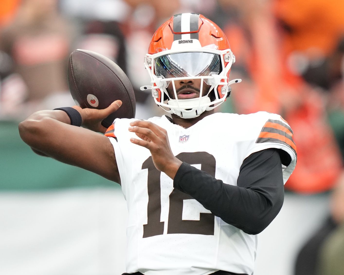 Cleveland Browns Cleveland Browns quarterback Shedeur Sanders (12) before the game against the New York Jets at MetLife Stadium.