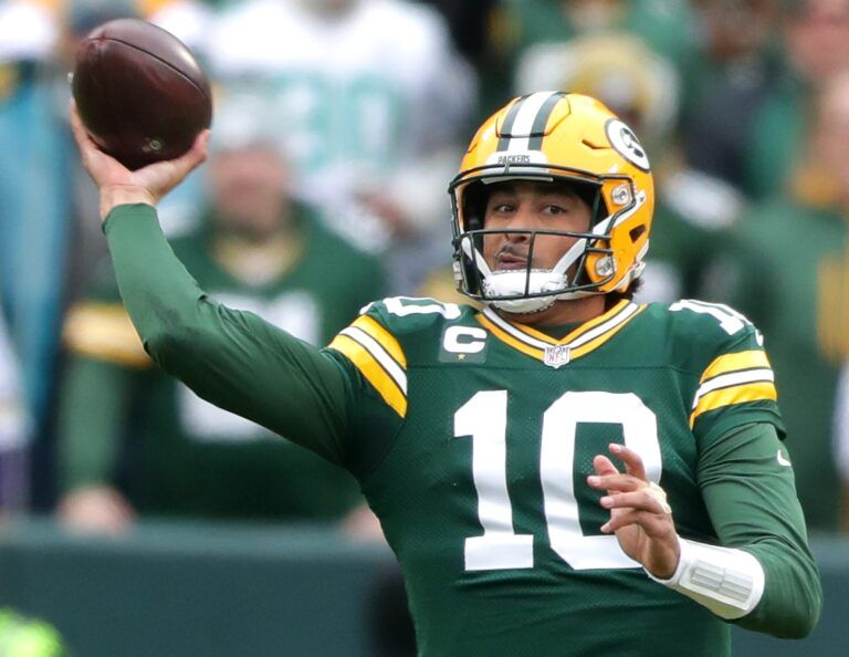 Green Bay Packers quarterback Jordan Love (10) against the Minnesota Vikings on Sunday, November 23, 2025, at Lambeau Field in Green Bay, Wis. The Packers defeated the Vikings 23-6.
Wm. Glasheen USA TODAY NETWORK-Wisconsin