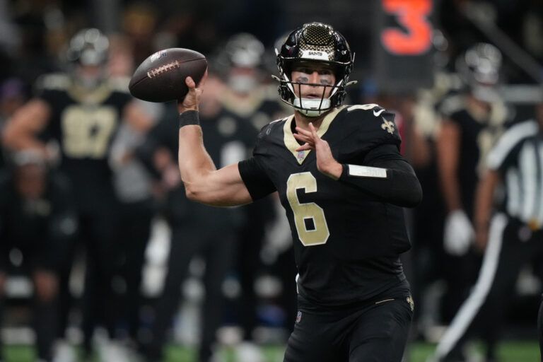 New Orleans Saints quarterback Tyler Shough (6) looks to throw downfield against the Atlanta Falcons during the second half at Caesars Superdome.