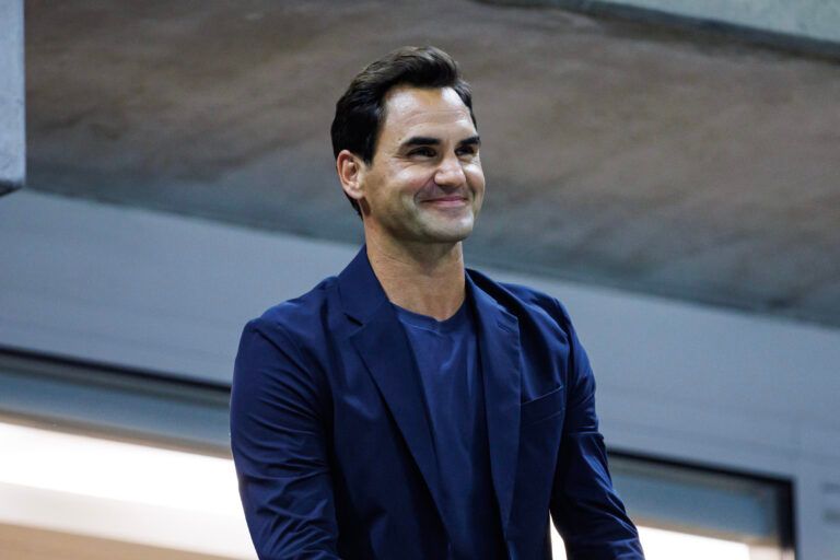 Andy Roddick shares his reaction to Roger Federer's Hall of Fame induction while addressing his disbelief to the one who voted against him.