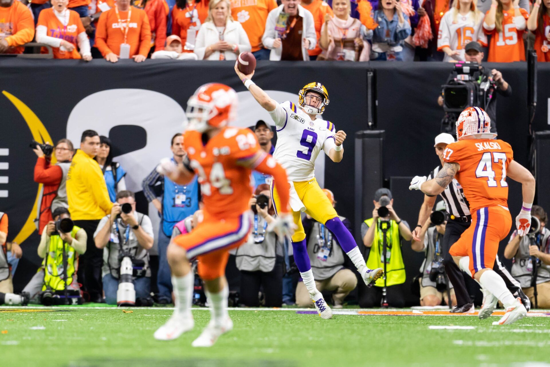 Then-LSU quarterback Joe Burrow (9) throws a pass as the LSU Tigers take on the Clemson Tigers in the 2020 College Football Playoff National Championship Jan. 13.

Sports 128 Tda Nws 165177