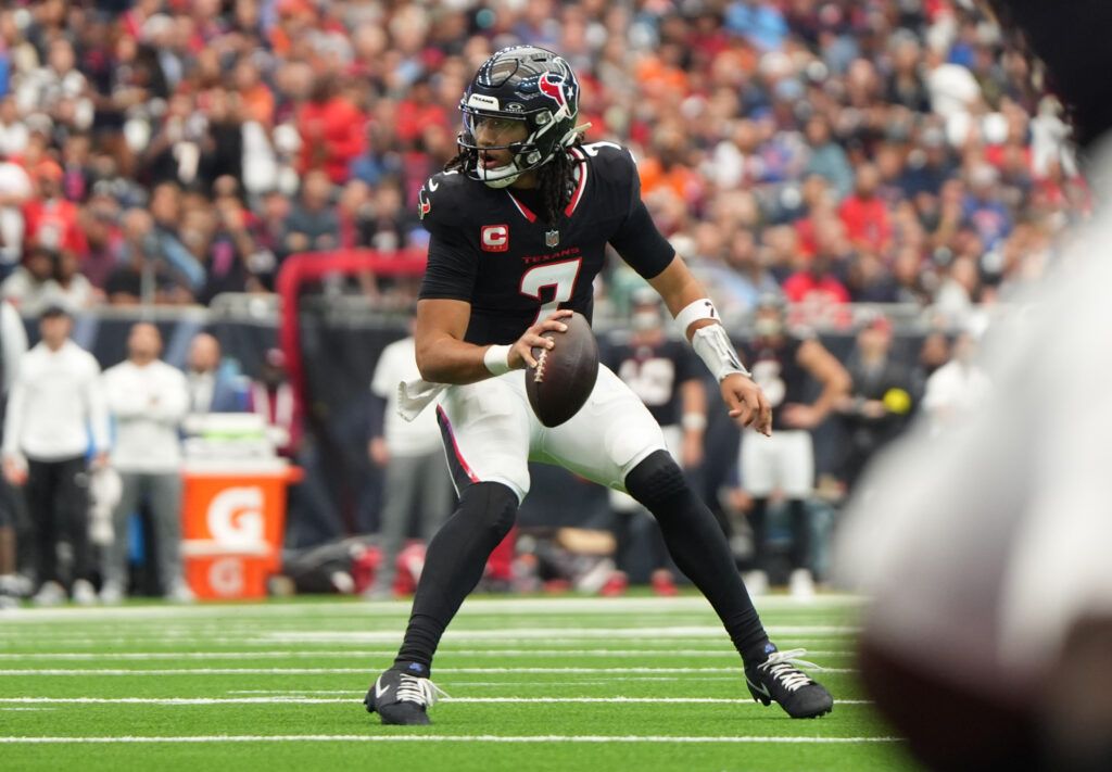Image for Houston Texans Start-Sit: Week Fantasy Advice for C.J. Stroud, Nick Chubb, Woody Marks, Christian Kirk, and Others