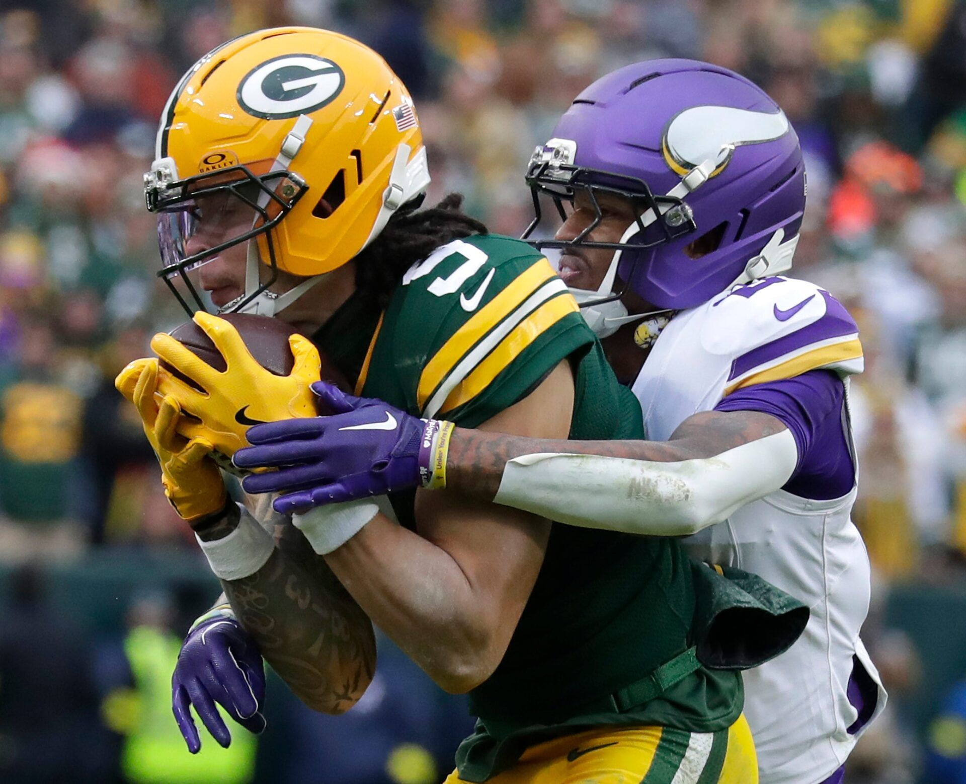 Green Bay Packers wide receiver Christian Watson (9) against the Minnesota Vikings cornerback Isaiah Rodgers (2) on Sunday, November 23, 2025, at Lambeau Field in Green Bay, Wis. The Packers defeated the Vikings 23-6.
Wm. Glasheen USA TODAY NETWORK-Wisconsin