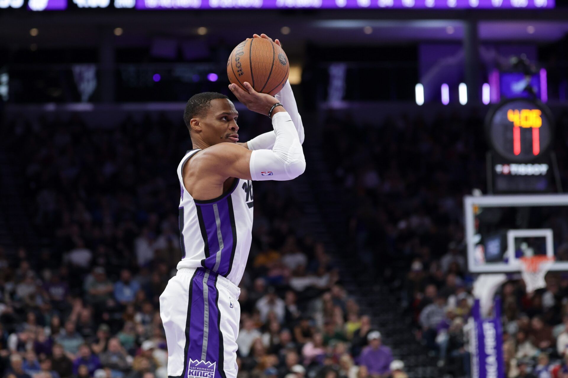 Sacramento Kings guard Russell Westbrook (18) shoots an open jump shot against the Utah Jazz during the second quarter at Delta Center.