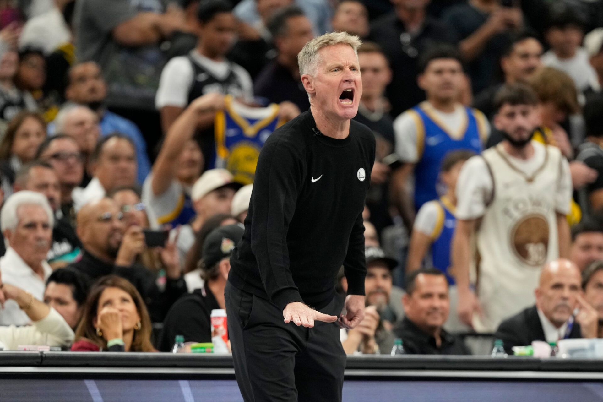 Golden State Warriors Head Coach Steve Kerr yells out to players during the second half against the San Antonio Spurs at Frost Bank Center.
