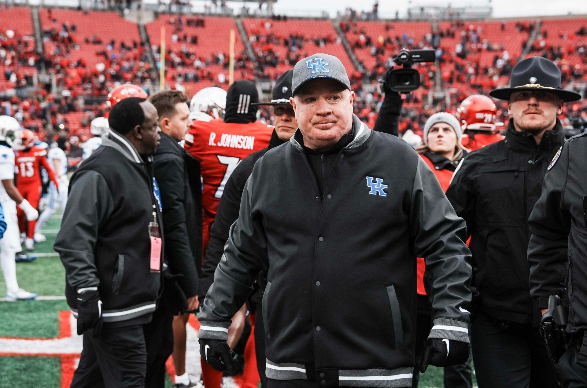 Kentucky Wildcats head coach Mark Stoops walks towards the locker room after the Cats lost to Louisville 41-0 Saturday, November 29, 2025 in Louisville, Kentucky at L&N Federal Credit Union Stadium.